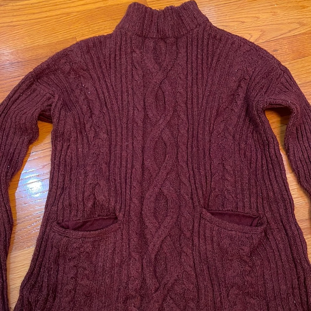 Women's Abercrombie and Fitch A&F Burgundy Knitted Mock Neck Sweater w/ Pockets